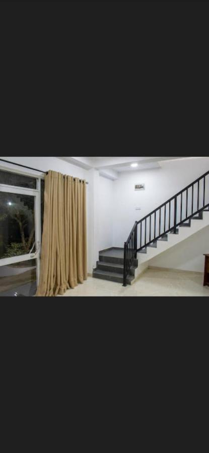 Pinnawala Elephant Front View Hotel Rambukkana Экстерьер фото